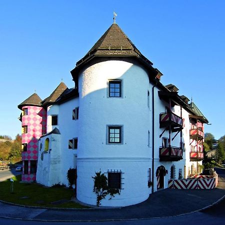 Family Hotel Schloss Rosenegg 피버브룬 외부 사진