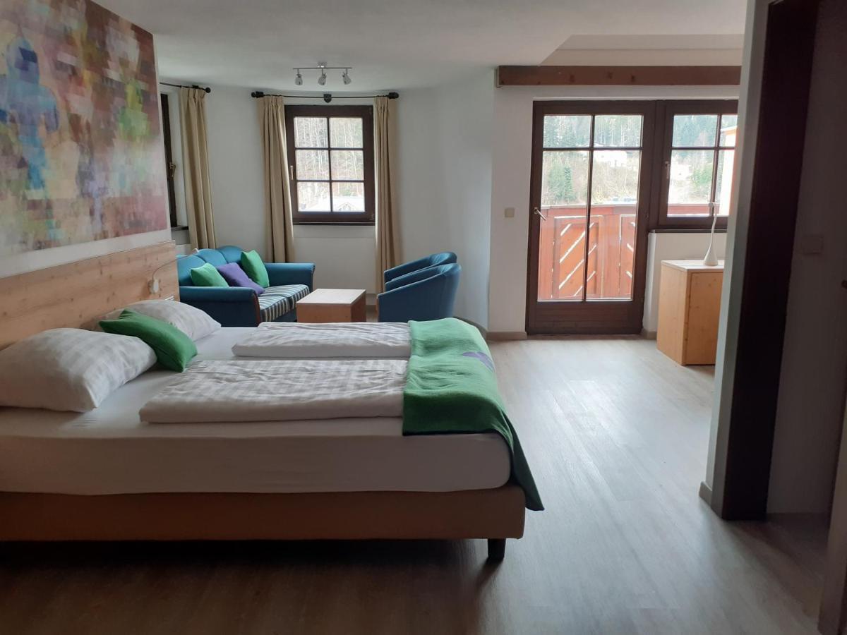 Family Hotel Schloss Rosenegg 피버브룬 외부 사진