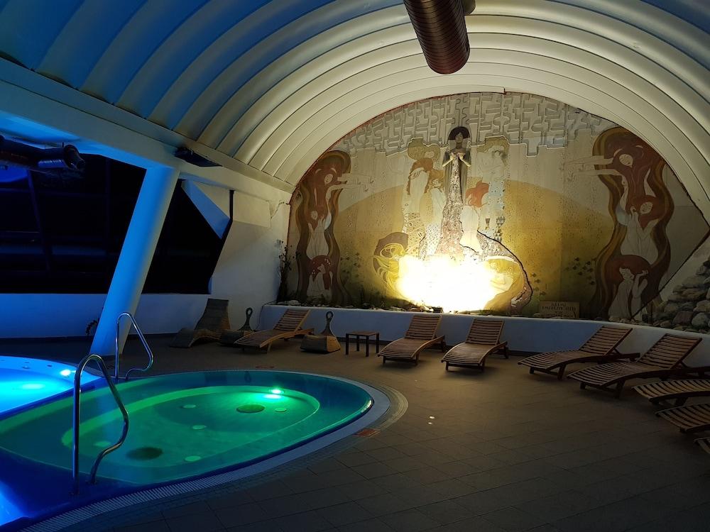 Family Hotel Schloss Rosenegg 피버브룬 외부 사진