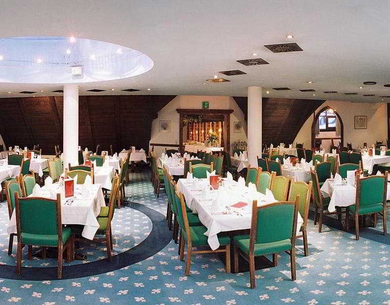 Family Hotel Schloss Rosenegg 피버브룬 외부 사진