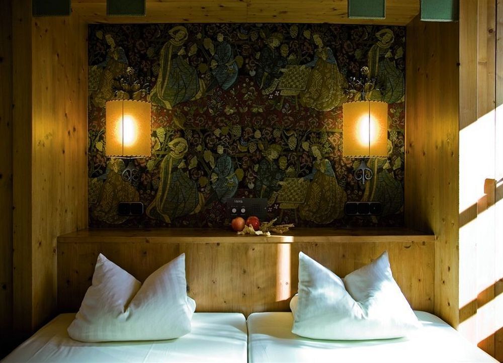 Family Hotel Schloss Rosenegg 피버브룬 외부 사진