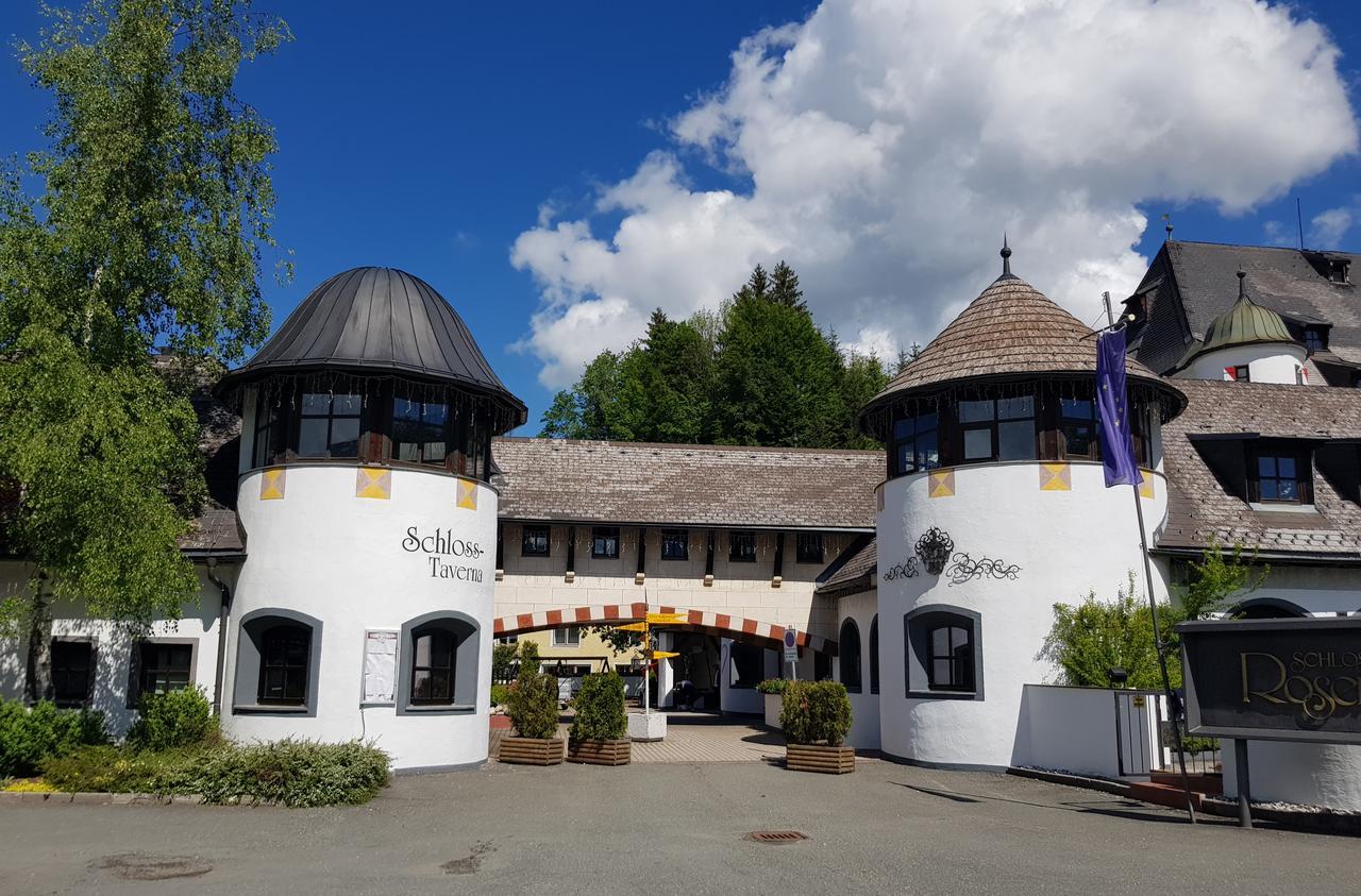 Family Hotel Schloss Rosenegg 피버브룬 외부 사진