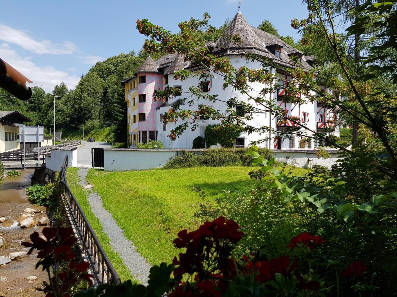 Family Hotel Schloss Rosenegg 피버브룬 외부 사진