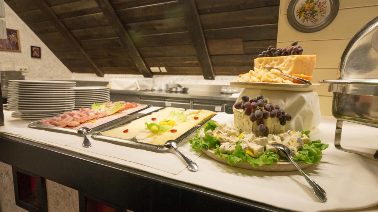 Family Hotel Schloss Rosenegg 피버브룬 외부 사진