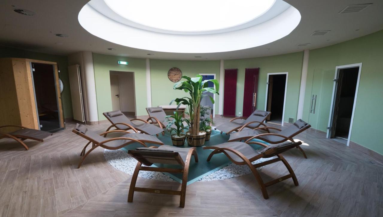 Family Hotel Schloss Rosenegg 피버브룬 외부 사진
